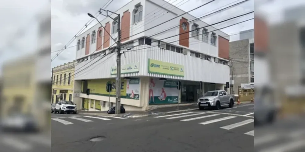 Os interessados devem comparecer na agência, com documentos pessoais, laudo e currículo