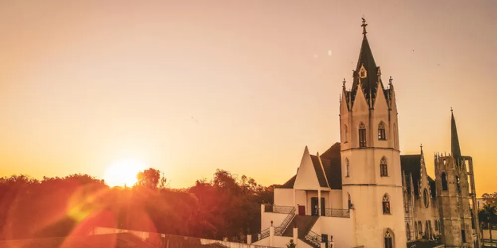 Capela São Paulo Apóstolo fica na região de Uvaranas