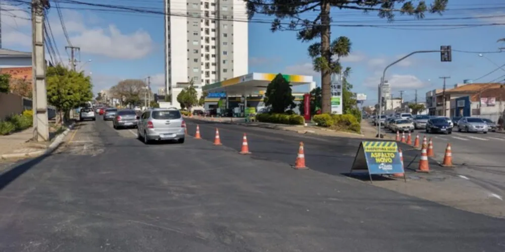 Obras acontecem na rua Balduíno Taques, em Ponta Grossa