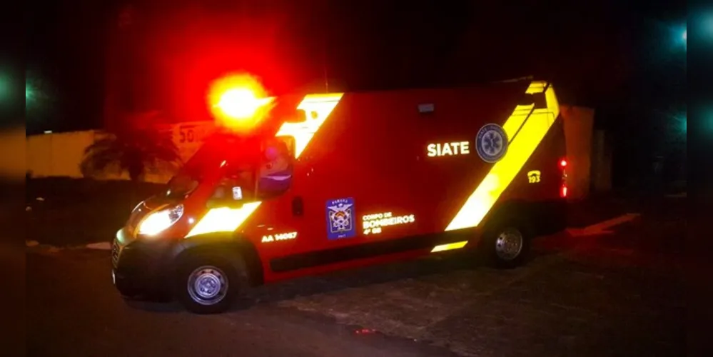 Equipes do Corpo de Bombeiros foram acionadas para atender a ocorrência