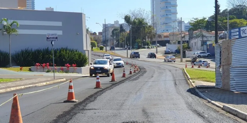 A partir de segunda (21), o trecho seguirá em obras, na Rua Emílio de Menezes, desde a alça de acesso à Avenida Visconde de Mauá até o Estádio Germano Kruger