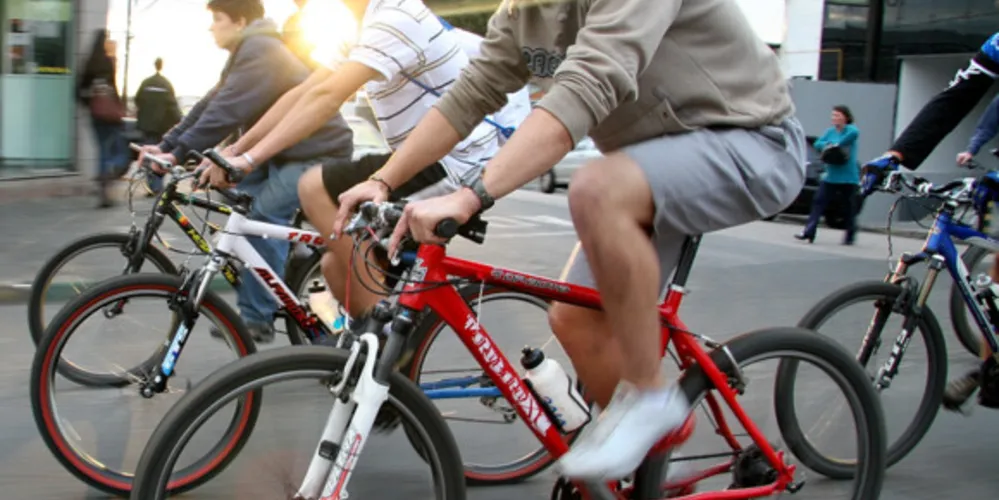 O projeto 'Aquece Paraná' é de autoria da primeira-dama do Estado, Luciana Saito Massa; Nos três primeiros anos de campanha, mais de 220 mil itens foram arrecadados