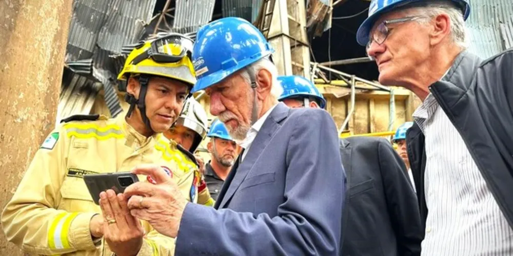 Governador em exercício Darci Piana e demais autoridades