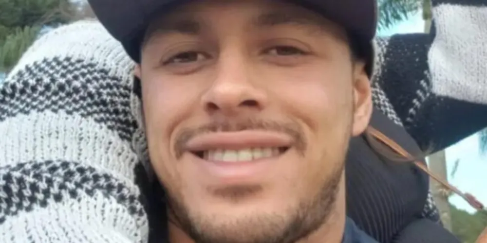 Jovem de 24 anos se afoga e desaparece na praia de Matinhos