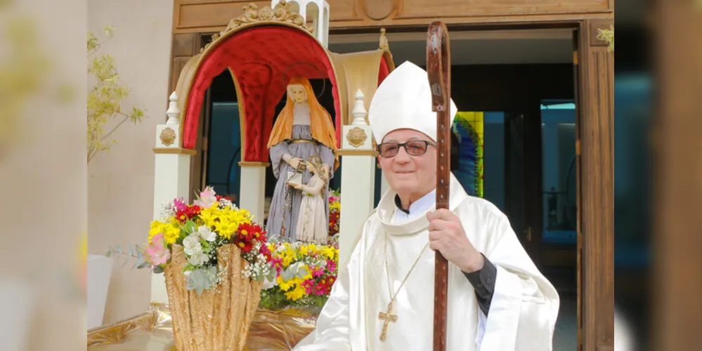 Nosso bispo celebra 50 anos de sacerdócio, 25 anos de bispado e 20 anos à frente da Diocese de Ponta Grossa
