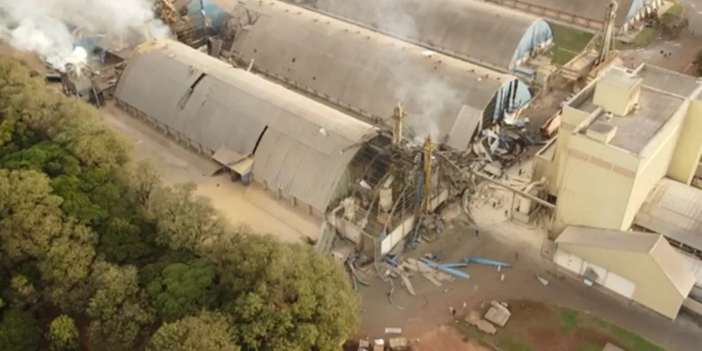 Imagem aérea mostra estragos da explosão em Palotina