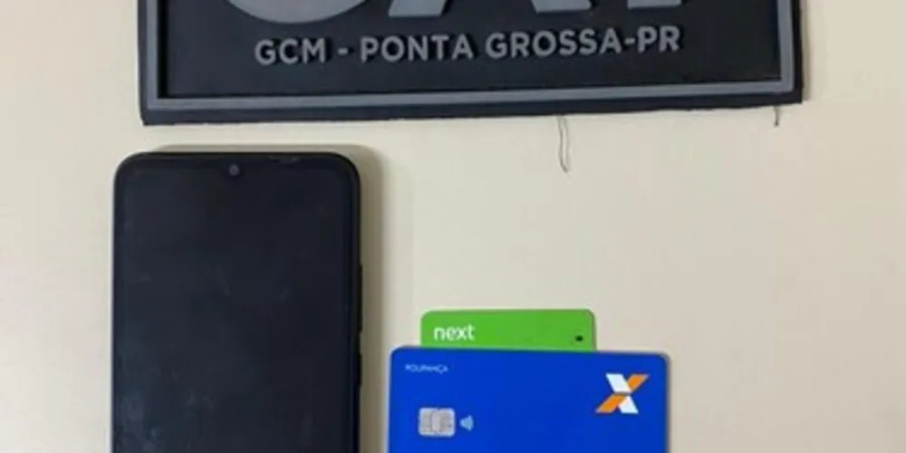 Equipe recuperou o aparelho celular e os cartões de banco roubados de vítima em Ponta Grossa