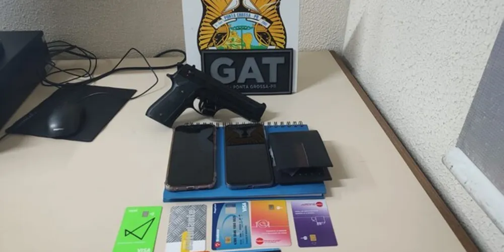 GAT encontrou os aparelhos celulares e cartões de crédito roubados do casal