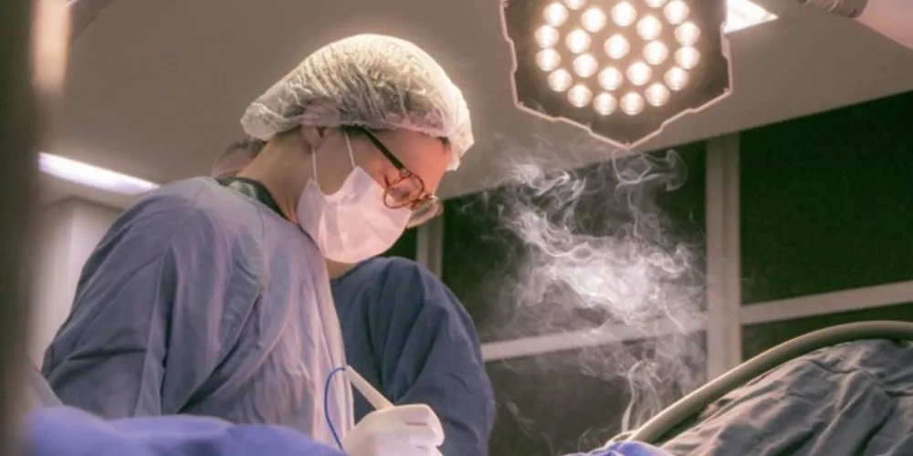 Profissionais do Hospital Universitário de Ponta Grossa