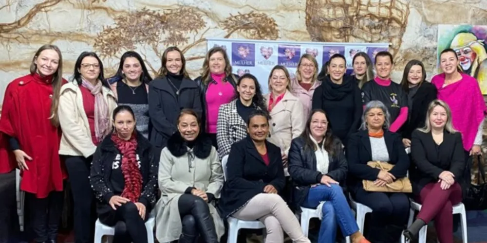 O evento reuniu técnicas da temática mulher e jurídica, além de mulheres com experiências no assunto e convidadas especiais