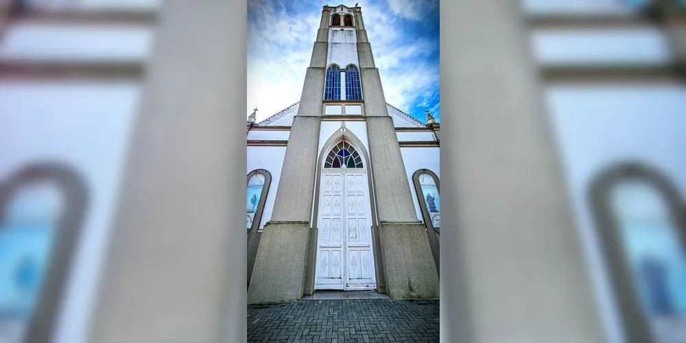 A Igreja Imaculada Conceição fica no bairro de Uvaranas