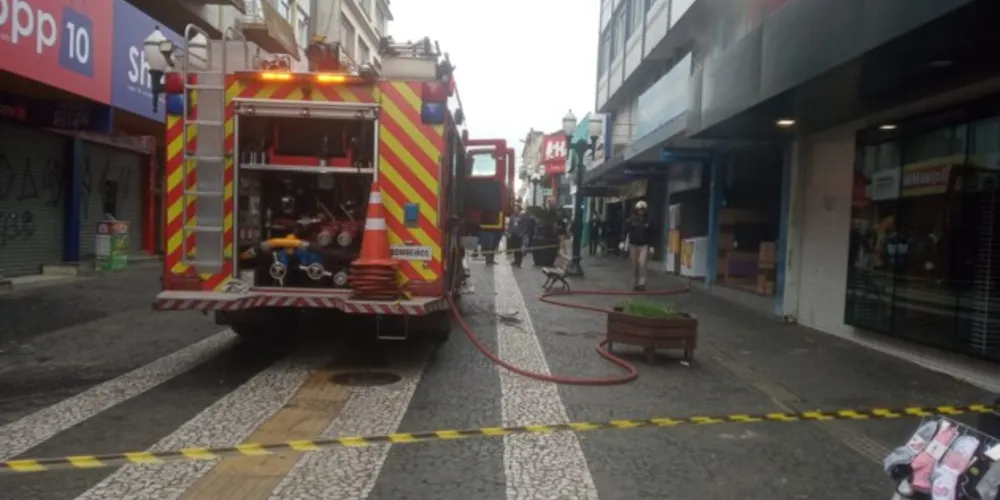 Equipes dos Bombeiros foram acionadas para atender a situação
