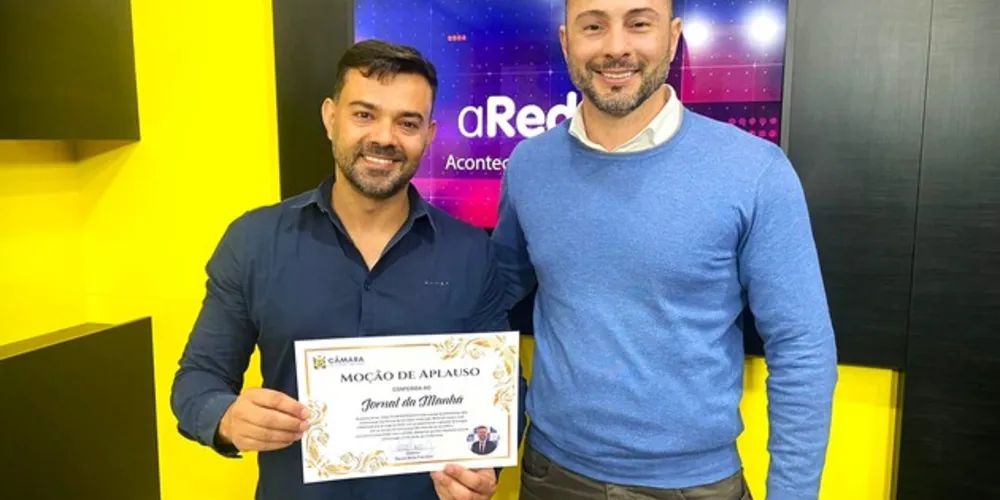 À esquerda Eloir Rodrigues e à direita o vereador Daniel Milla