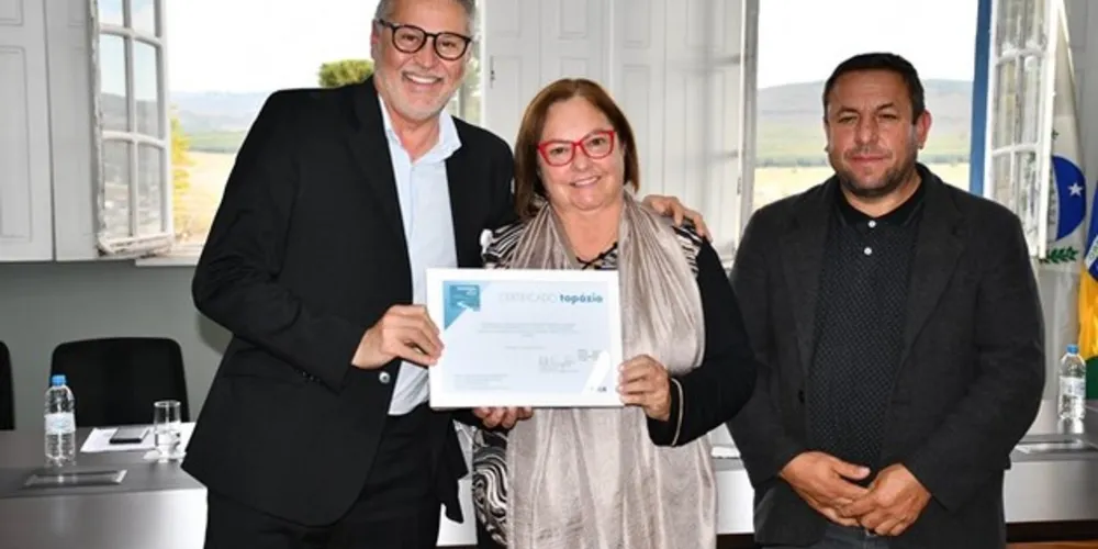 o receber o selo a prefeita Alcione Lemos expressou sua satisfação com a conquista para Jaguariaíva