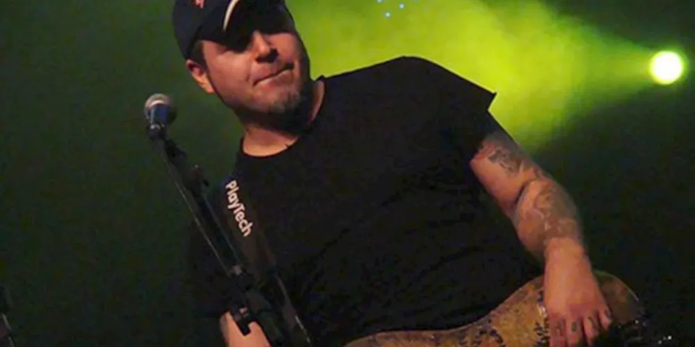 Mingau, baterista do Ultraje a Rigor, tem 56 anos