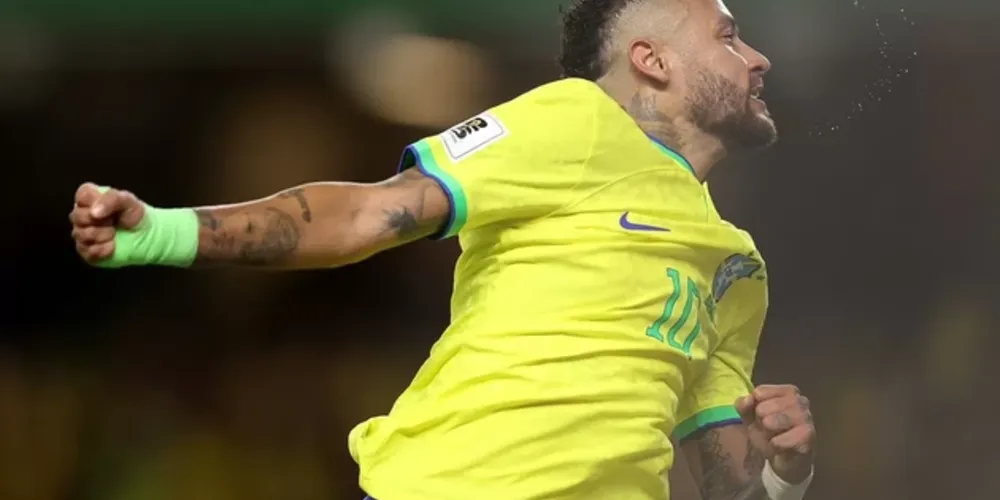 Apesar dos gols, Neymar perdeu um pênalti no duelo desta sexta