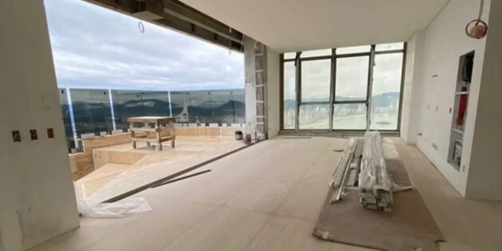 A construtora confirmou  que disponibilizou a cobertura para Neymar fazer a personalização