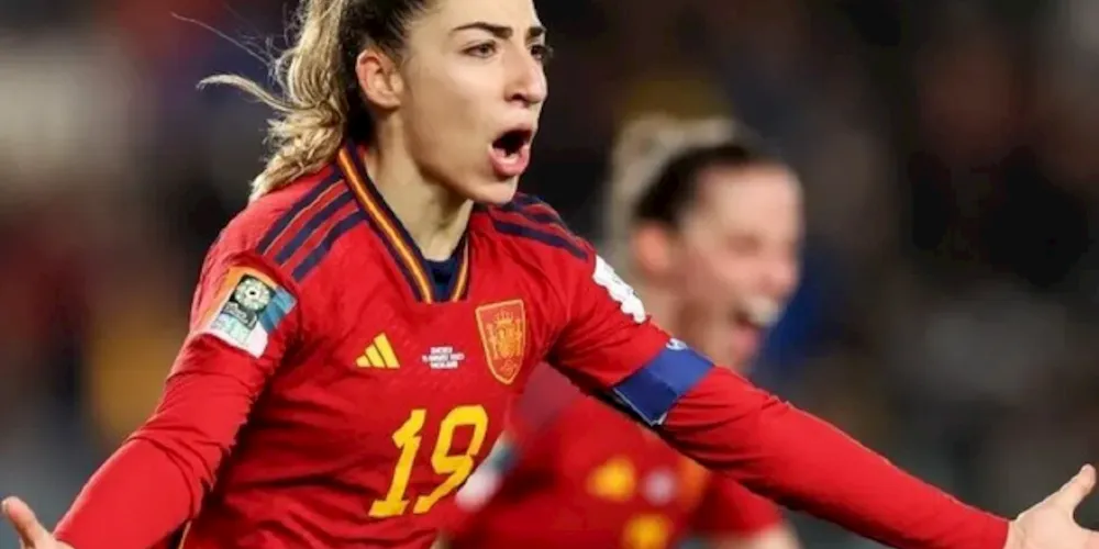 Olga Carmona, lateral da seleção espanhola.