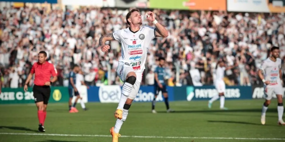 Operário reconhece um passado de tradição e espera um futuro de glória, como diz parte do hino da equipe.