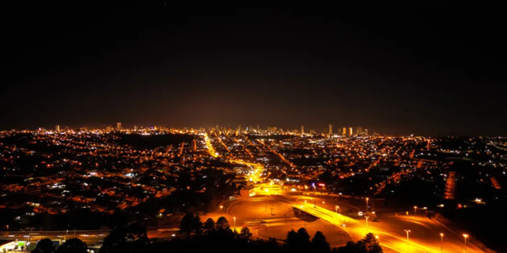 Queda de energia foi registrada na noite desta quinta-feira (31)