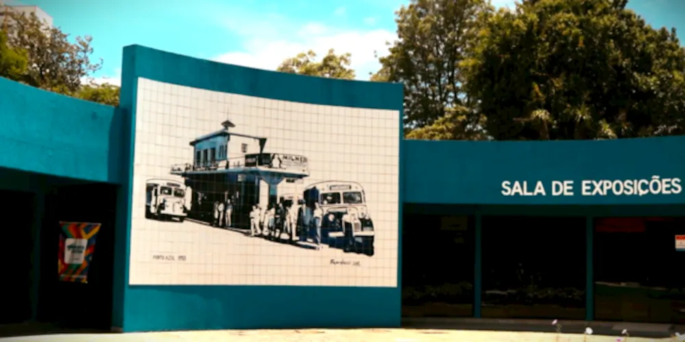 Praça do Ponto Azul, em Ponta Grossa