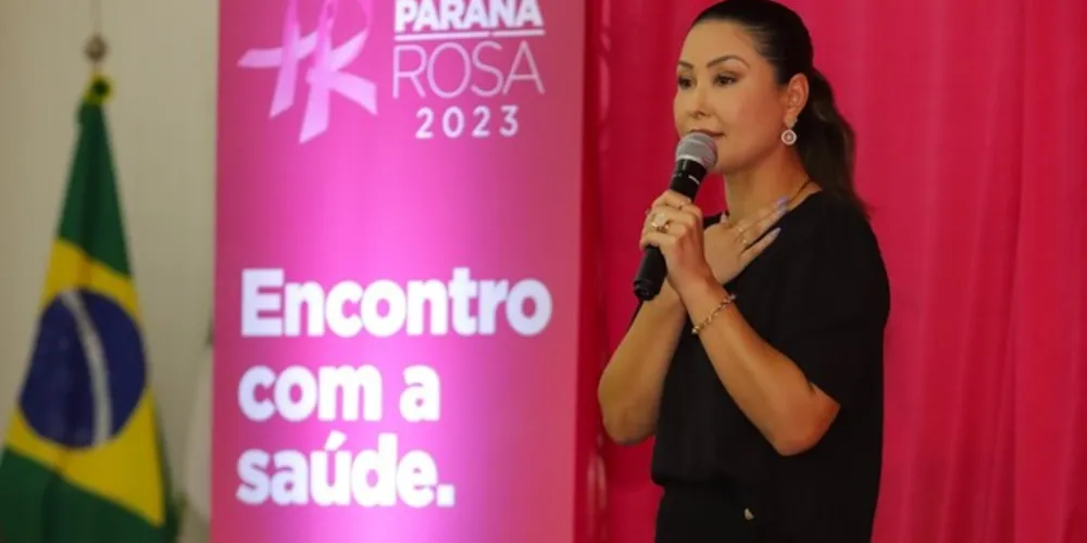Luciana Saito Massa esteve em Castro para os programas Paraná Rosa em Ação e campanha Paraná Pia