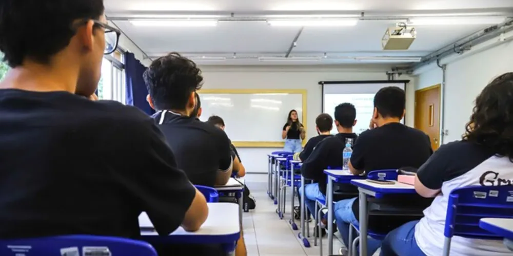 Oportunidades de emprego são em universidades estaduais do Paraná