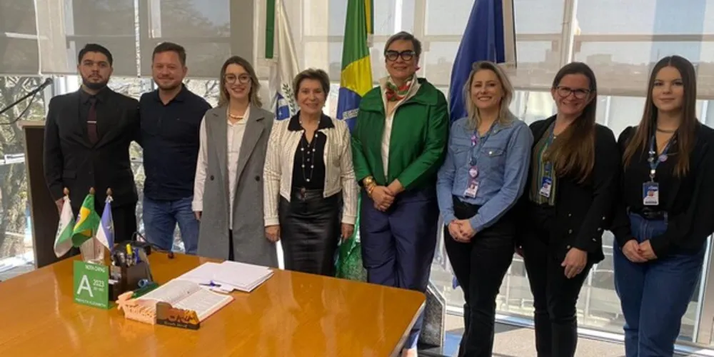 O acordo foi assinado pela Prefeita Elizabeth Schmidt nesta quinta-feira (17)