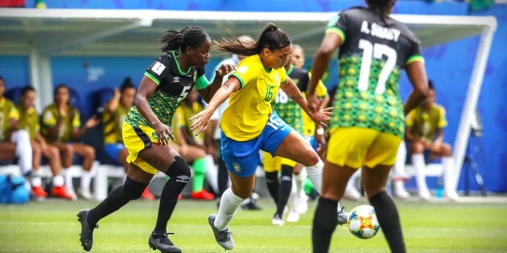 Partida acontece nesta quarta-feira (2), às 7h (horário de Brasília)