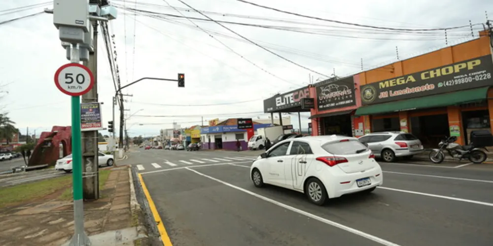Nas últimas semanas, o Município iniciou a implantação de 14 novos dispositivos de fiscalização de velocidade em diversos pontos da cidade