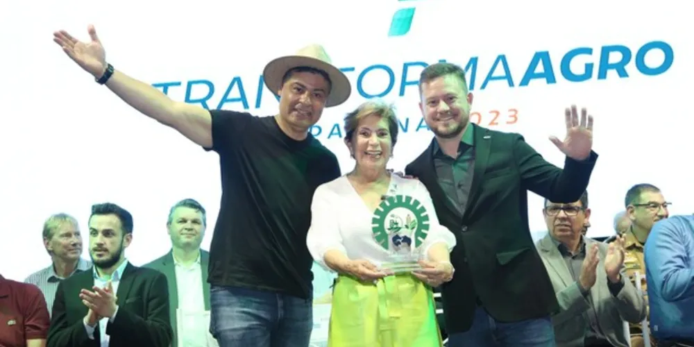 Marcelo Rangel, Elizabeth Schmidt e o secretário Bruno Costa