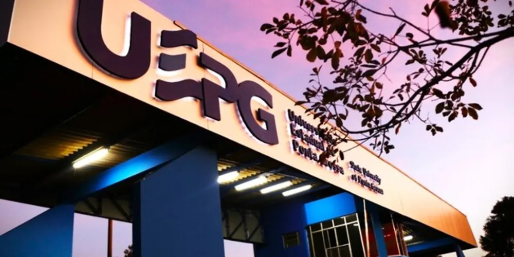 Paralisação foi aprovada por professores da universidade