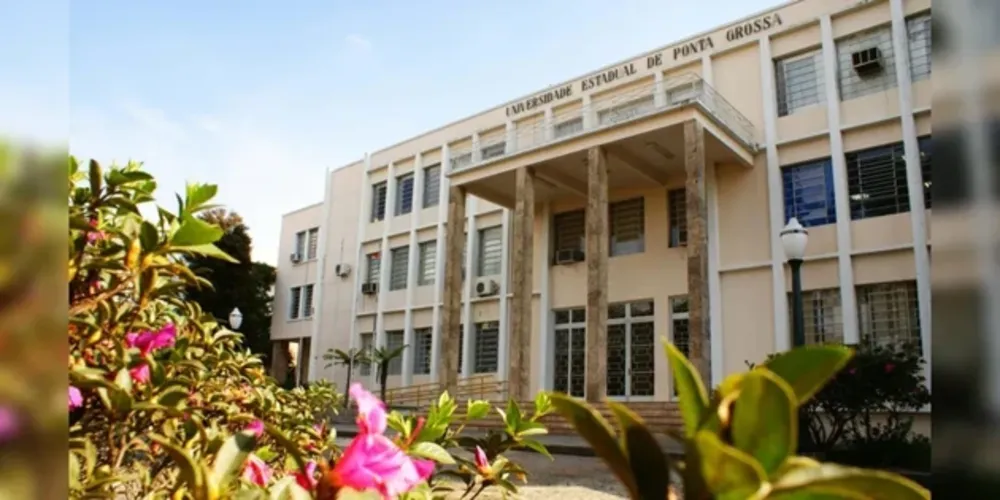 Comando de Greve do Sindicato dos Docentes da Universidade Estadual de Ponta Grossa (Sinduepg) decidiu, por unanimidade, convocar assembleia geral para o próximo dia 16