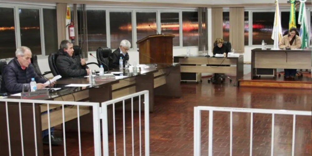 Nesta semana, a Câmara deu aval para a liberação de R$ 2,8 milhões para a área de Educação. Outras pautas estão em discussão no Legislativo