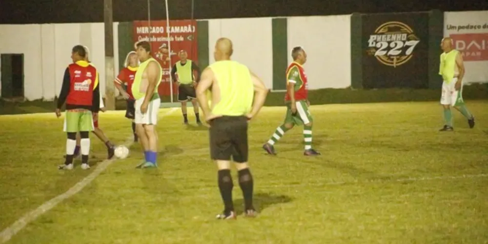 A partida que marca a estreia da iluminação será contra um time de masters do Coritiba