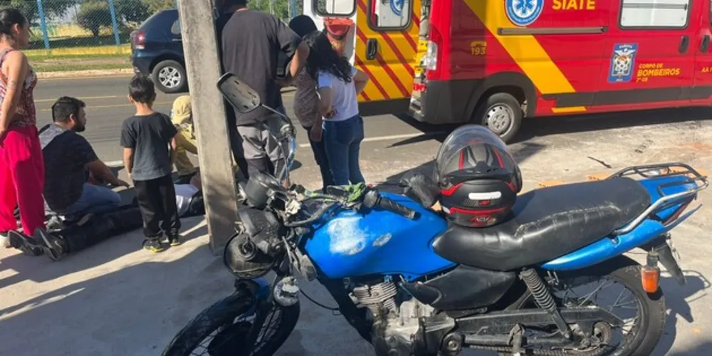 Motociclista teve ferimentos no braço e foi levado à UPA Santa Paula