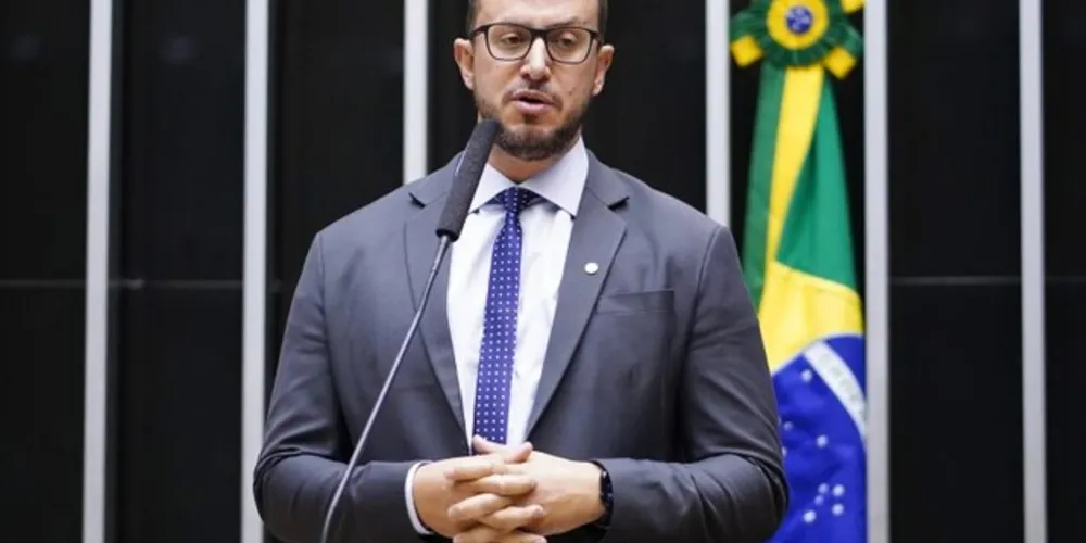 Desde o início de seu mandato, Matheus Laiola apresentou 24 projetos de lei em defesa da causa animal.