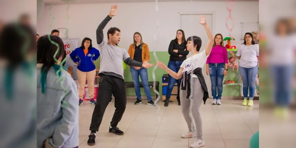 Mesmo quem não tem a prática da atuação ou da dança pode participar do workshop