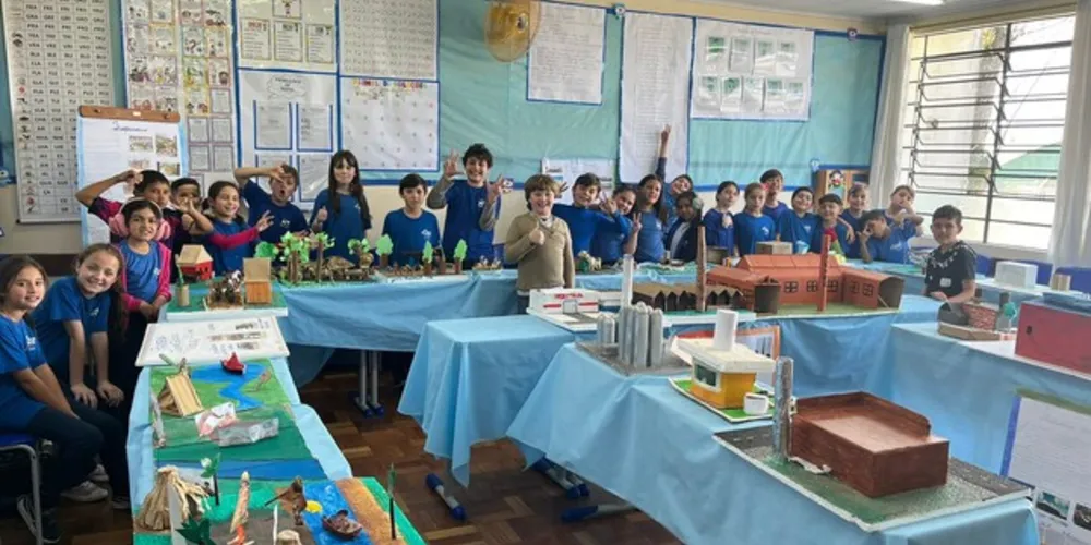 A iniciativa especial do projeto Vamos Ler auxiliou, durante o ano letivo, alunos e educadores da rede municipal com conteúdos e ações envolvendo os 200 anos de Ponta Grossa