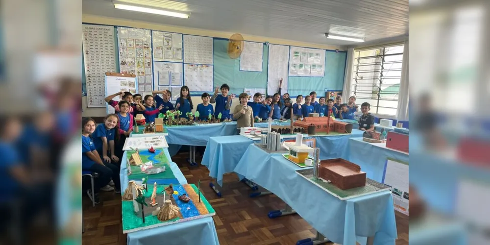 A iniciativa especial do projeto Vamos Ler auxiliou, durante o ano letivo, alunos e educadores da rede municipal com conteúdos e ações envolvendo os 200 anos de Ponta Grossa