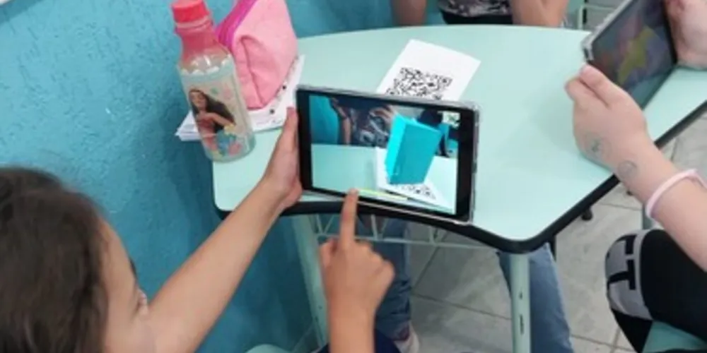 Estudantes aprenderam brincando e pediram os passos pra repetirem em casa