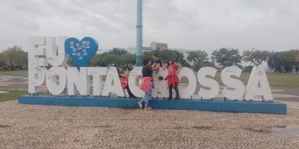 Ingridy realizou fotos em pontos turísticos da cidade