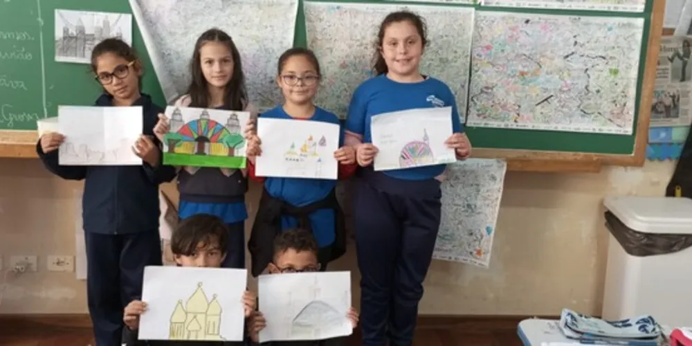 Os trabalhos realizados pelos alunos envolveram a elaboração de maquetes e ilustrações sobre locais de Ponta Grossa