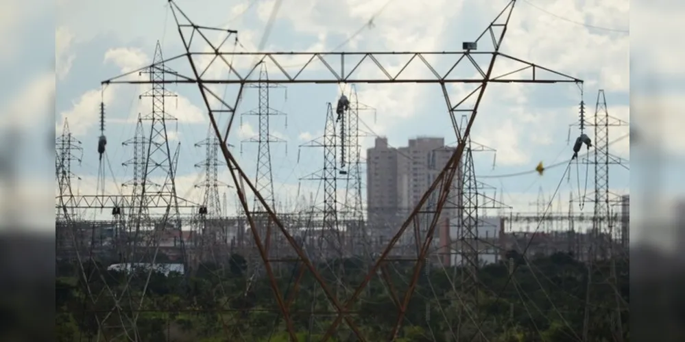 A interrupção começou às 8h30 do dia 15 de agosto, com queda no fornecimento de 19 mil megawatts