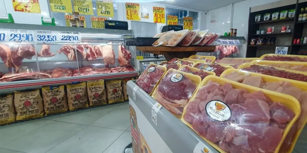 Estabelecimento oferece opções de kits de carnes para refeições do dia-a-dia e kits para churrasco; confira as opções disponíveis