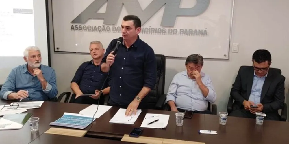 O movimento está sendo organizado pela AMP, pelas 19 associações regionais de municípios e pelas prefeituras de todas as regiões