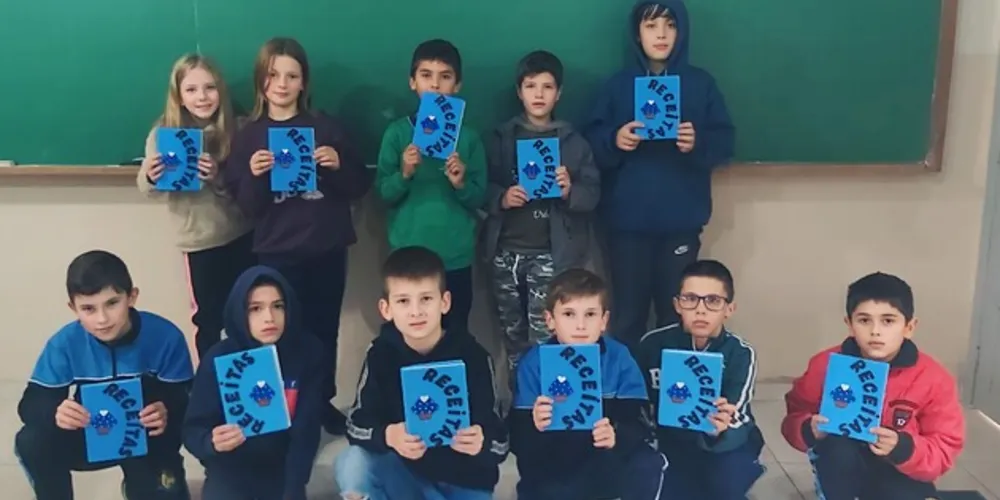 Os alunos produziram materiais informativos, no esforço de transmitir a importância de se ter uma alimentação saudável