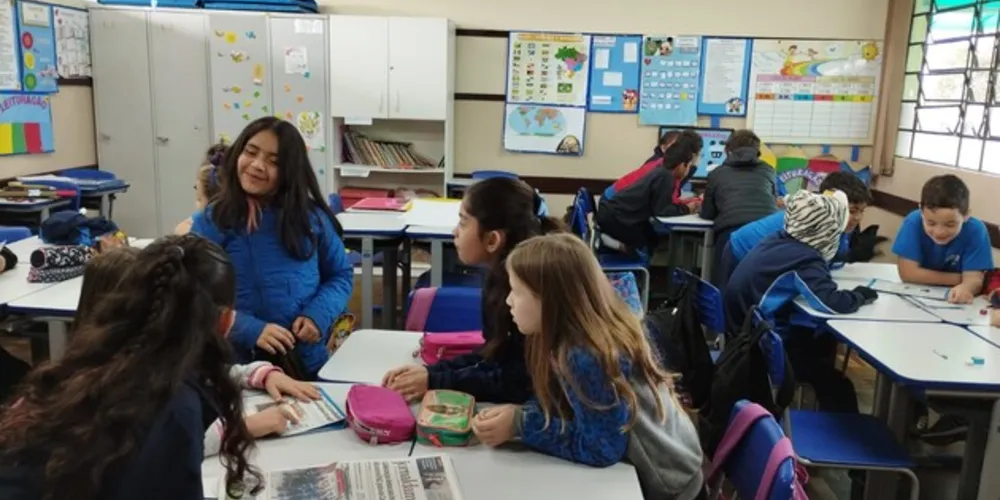 Com ampla utilização, os estudantes manusearam os jornais em sala e conseguiram entender a importância do veículo