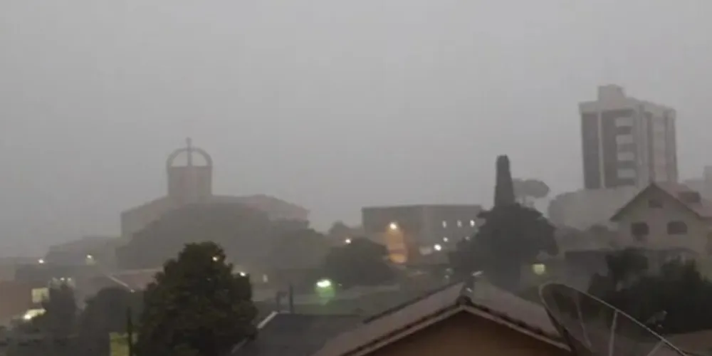 Ponta Grossa, Telêmaco Borba e Curitiba estão na lista de cidades em alerta