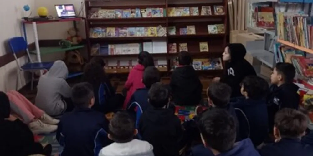 Os alunos assistiram a videoaula do Vamos Ler e realizaram uma série de atividades visando desenvolver melhoras em seu bem-estar e de seu ciclo de convivência